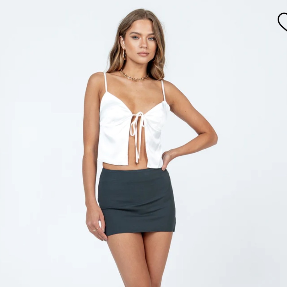 Princess Polly Buress top